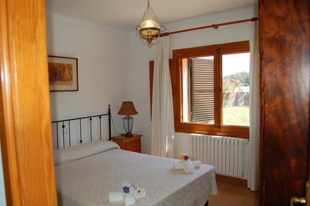 Private Villas Puerto Pollensa For Family Groups, Private Mountain Ideal For Runners, Trailers, Hikers, It Is Approximately 3 Minute Walk From The Beach Oda fotoğraf