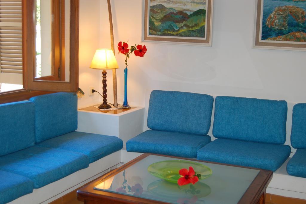 Private Villas Puerto Pollensa For Family Groups, Private Mountain Ideal For Runners, Trailers, Hikers, It Is Approximately 3 Minute Walk From The Beach Oda fotoğraf